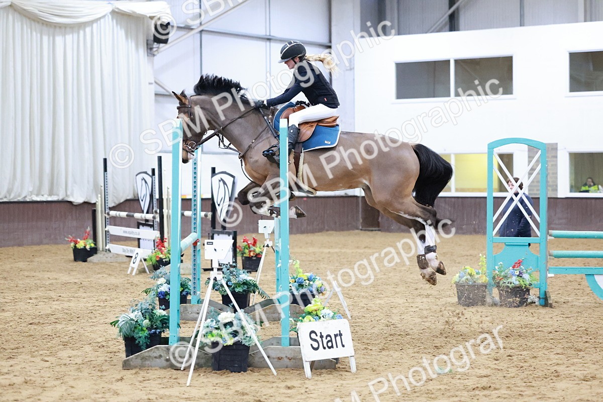 SBM_007738 - Class 24 - Nupafeed Supplements Senior Discovery/ 1m Open