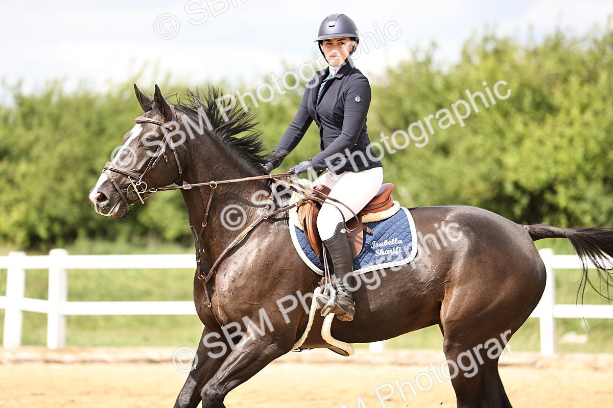 SBM_003396 - Class 11 - Senior Newcomers - 1.10m