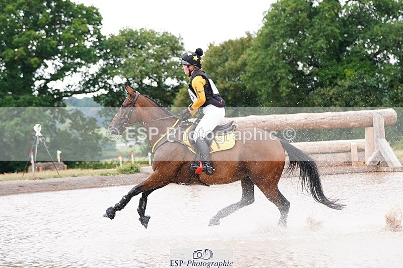 250803A-125654-13155 - M-565-Aimee.Bickley-LA.BASS