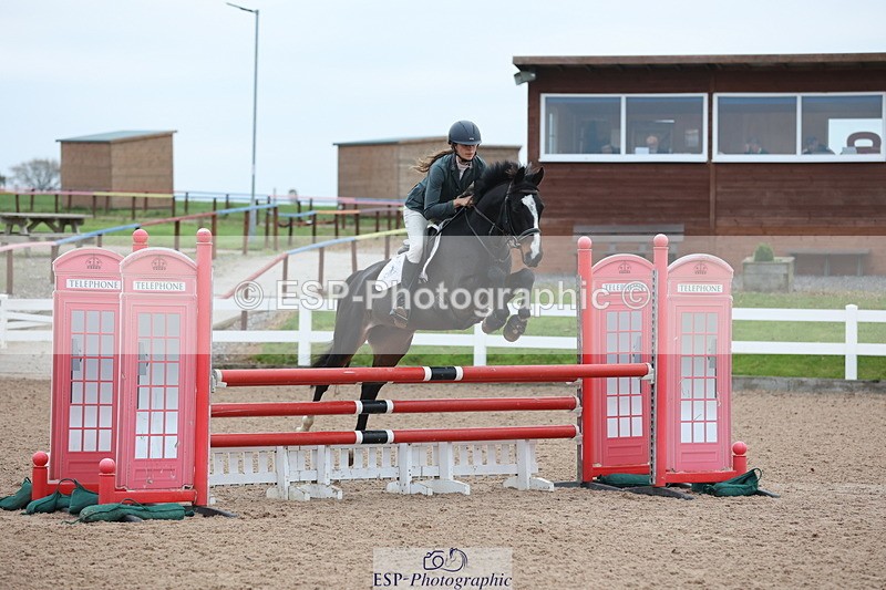241101A-080500-00054 - FRI Cls 2 British Novice and 90cm Open