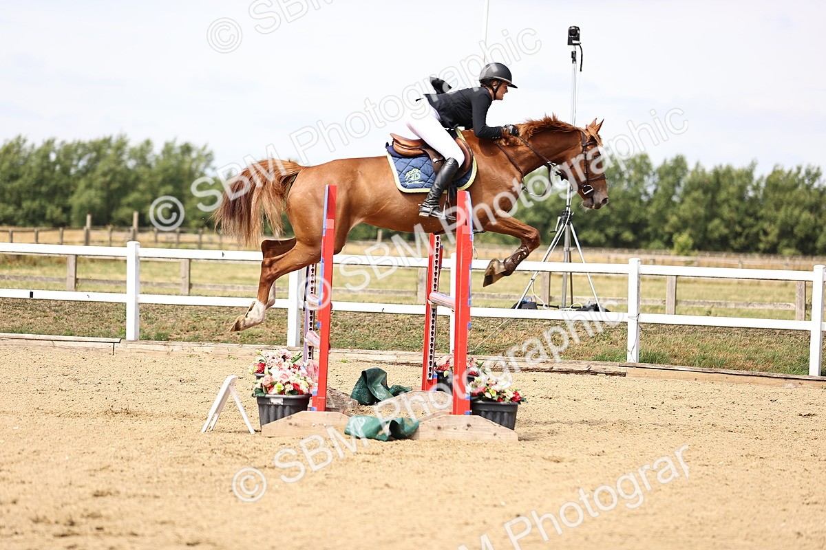 SBM_009954 - Class 8 - Senior Newcomers - 1.10  Open