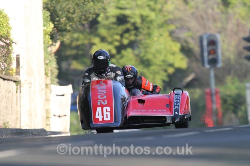 IMG_5571 - Thursday Practice - TT 2013 Side Car
