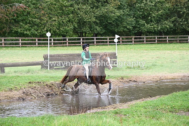 WJ6_3024 - Time at Photographer 11:01 to 11:20