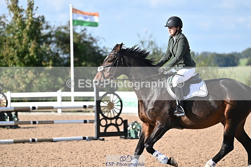 241004A-104918-01382 - Fri 07 Snr Brit Nov & 90cm Open