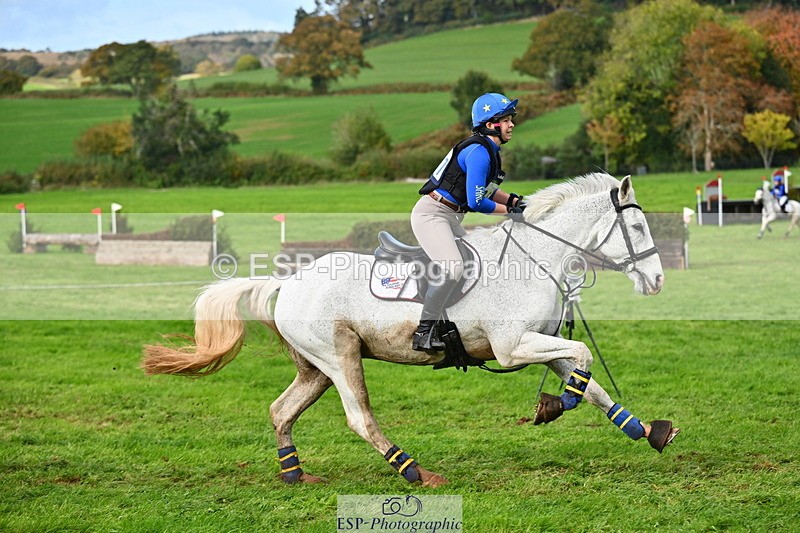 251025A-143452-20864 - G-517-Hannah.Underhill