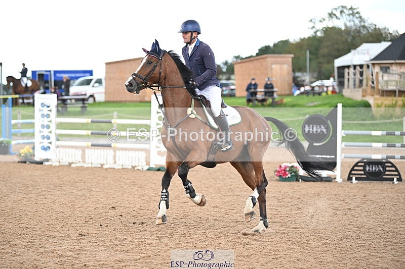 240912A-123728-01511 - Cls 3 Snr Foxhunter