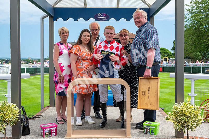 250624-Race 1-Lady Bouquet-7414 - Race 1