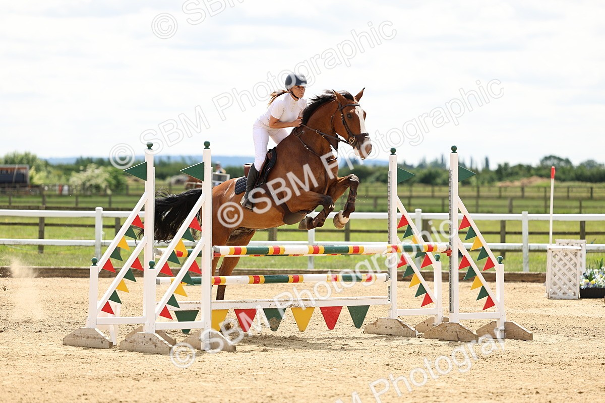 SBM_005197 - Class 18 - Senior 1.05m Open