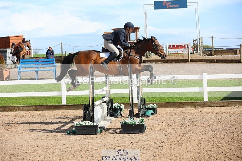 250913-141325-07295 - Cls 25 1.05m Amateur Quali
