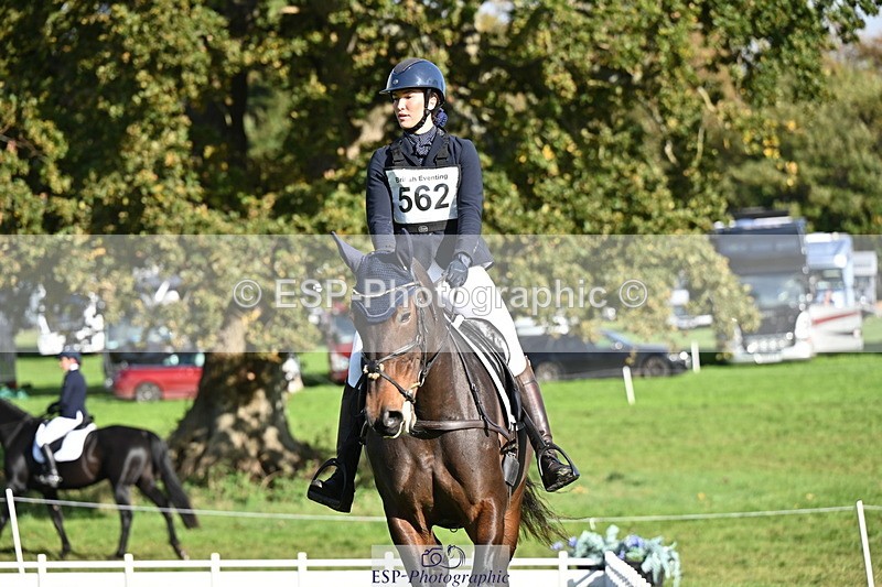 251024A-112524-09655 - G-562-Phoebe.Lagor