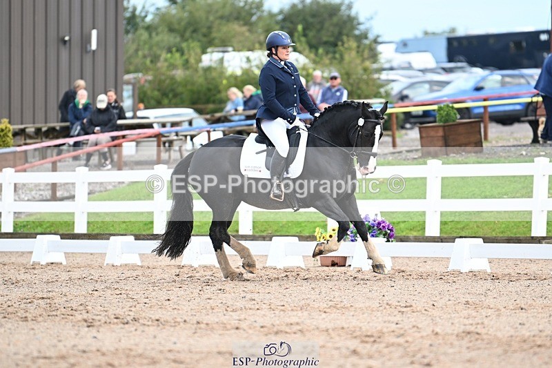 250907-112836-07228 - 018-Kathy.WhiteMilly.111