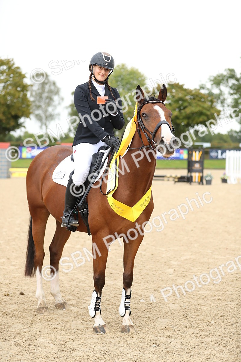 SBM_01010 - J27 - Senior Horse & Pony 50cm Championships