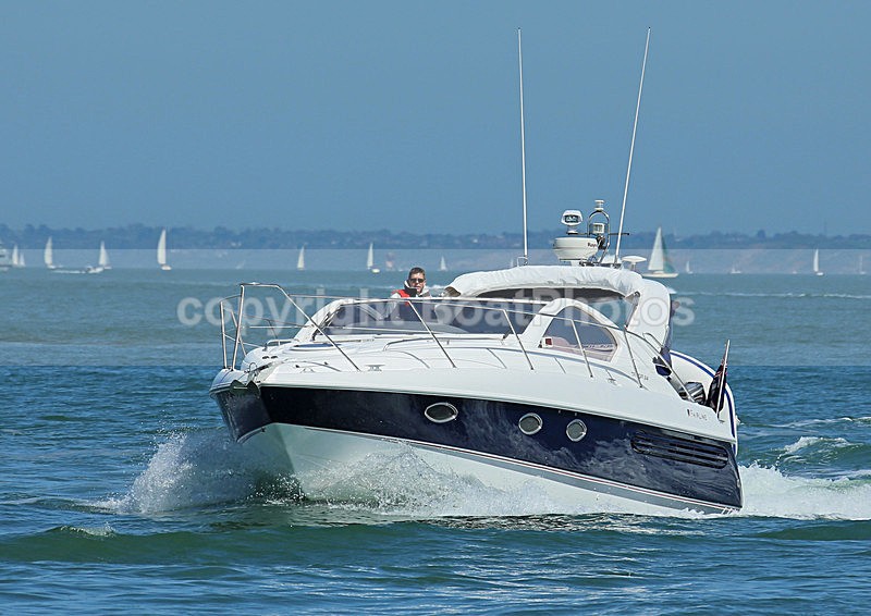 130506 ADDICTION FAIRLINE TARGA 34 WT7A1050 - Motorboats - Open