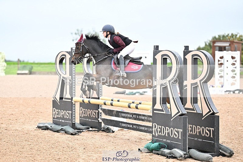 250920-154929-01793 - Cls 21 Pony Intro 80cm Derby