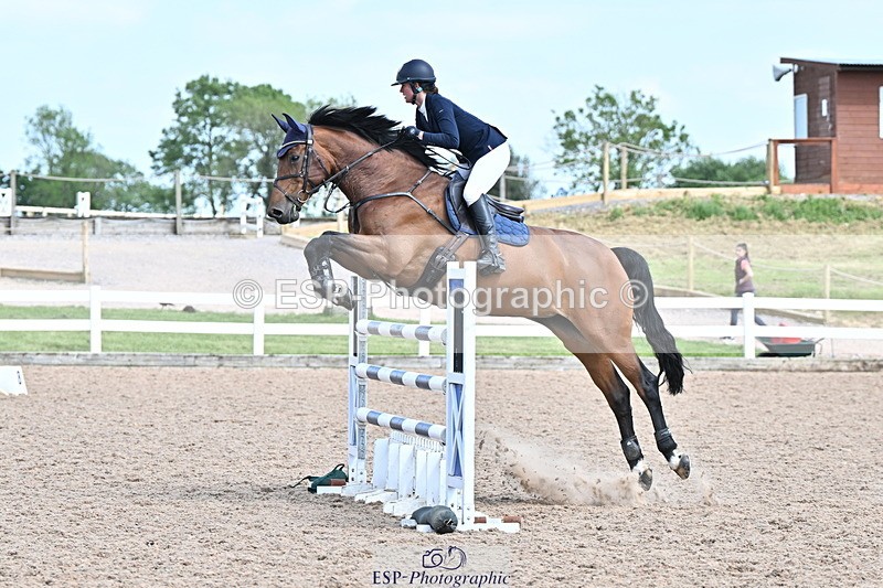 240605A-154304-00944 - Cls 5 Foxhunter and 1.20m Open