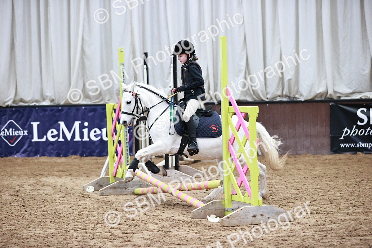 SBM_000243 - Class 1 - Cross Pole Jumping 30cm 40cm