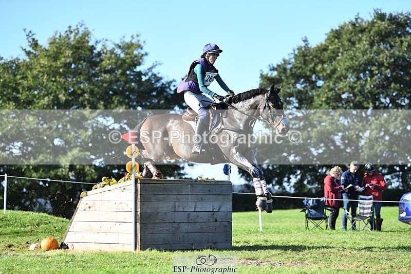 231022-112227-26203 - 263-CLARKIE-Charlotte.Byrnes-XC