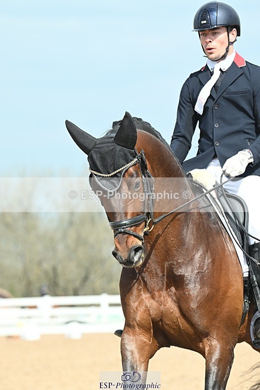 250403-103957-01527 - 048-Angus.Corrie-Deane-Maigret.VD.Watermolen