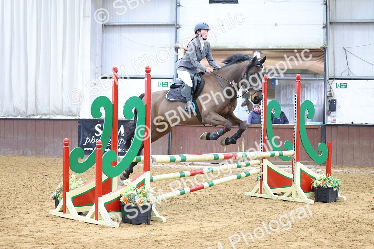 SBM_009764 - Class 20 - Senior British Novice/ 90cm Open - First Round (0.90m)