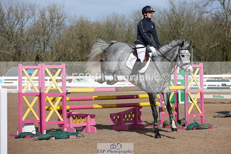 240223A-115607-01007 - Cls 4 Snr 1.05m Open