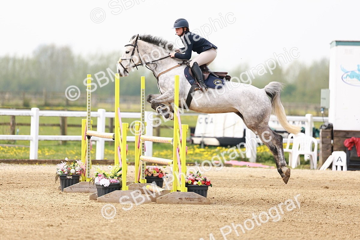  - Class 17 - Senior 1.05m