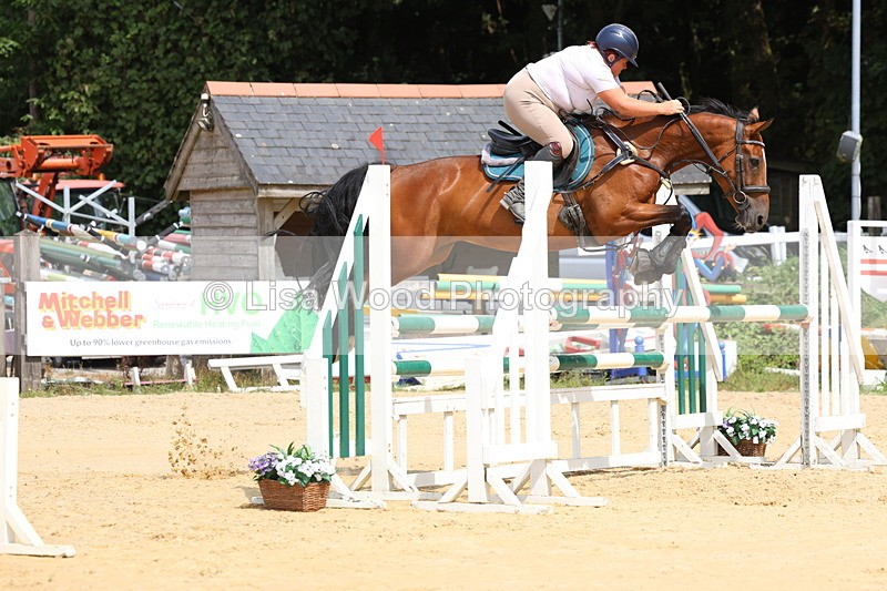3E7A4125 - Class 7: Senior Newcomers/1.10m open