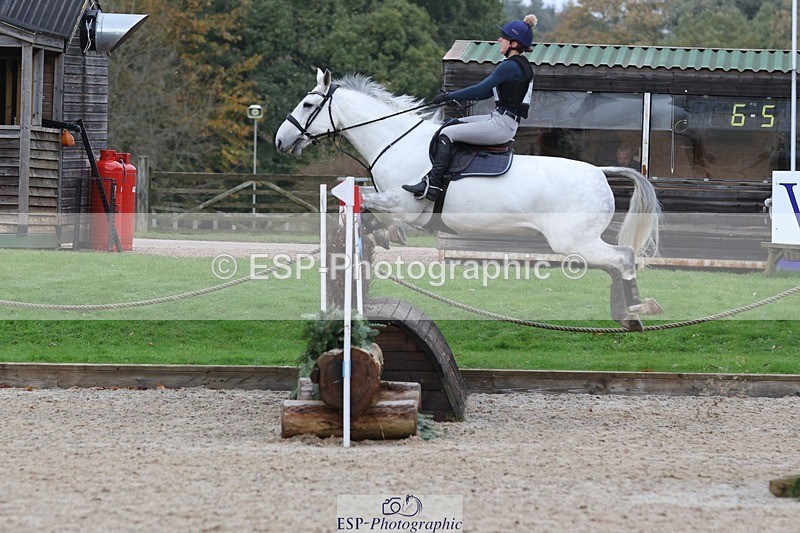 231118-140534-02124 - Cls 3 90cm