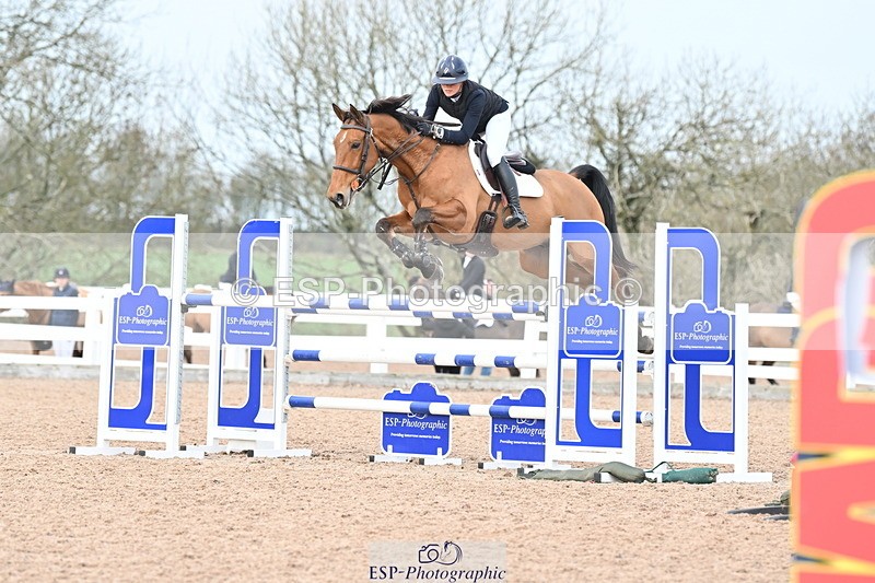 231208A-132606-00895 - Cls 6 Foxhunter & 1.20m Open