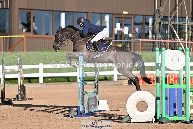 251119-140657-00506 - Cls 5 Foxhunter and 1.20m Open