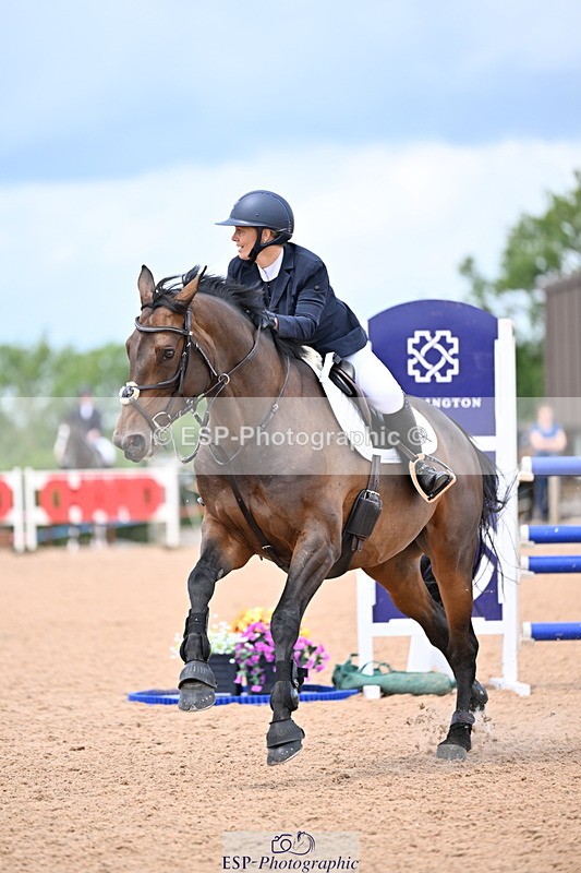 240726A-134911-01519 - Cls 3 Snr Foxhunter