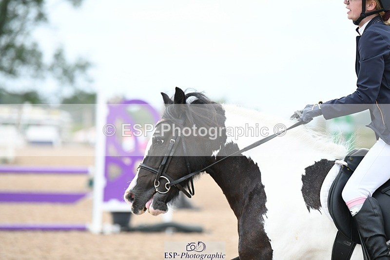 250807-104020-00252 - 80cm Round 1