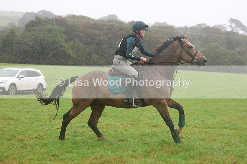 3E7A1899 - Class 4: 80cm: Box