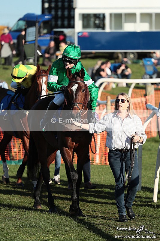 PtP 210326 1179 - VWH Cirencester Races 21/03/26