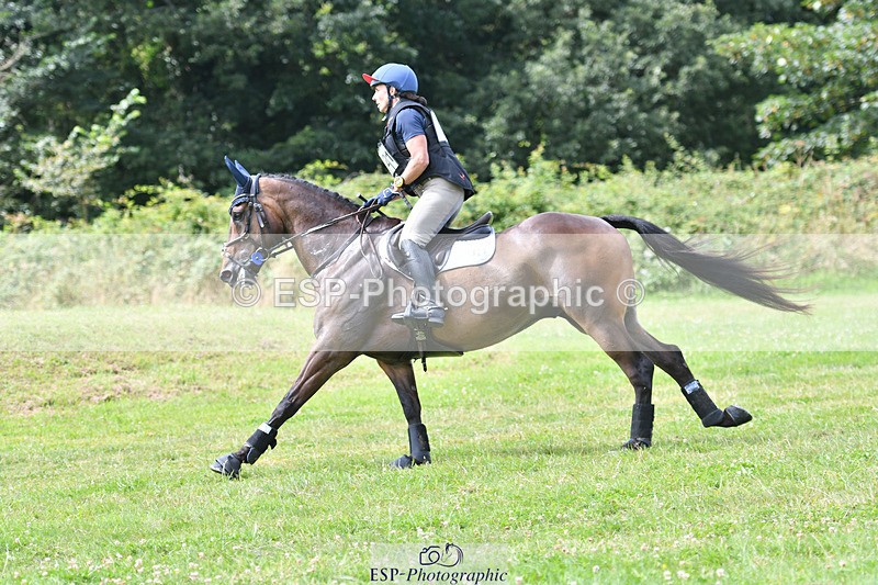 240804-120905-12455 - 321-Samantha_Lewis-KNOCKRIGG_BRONCO