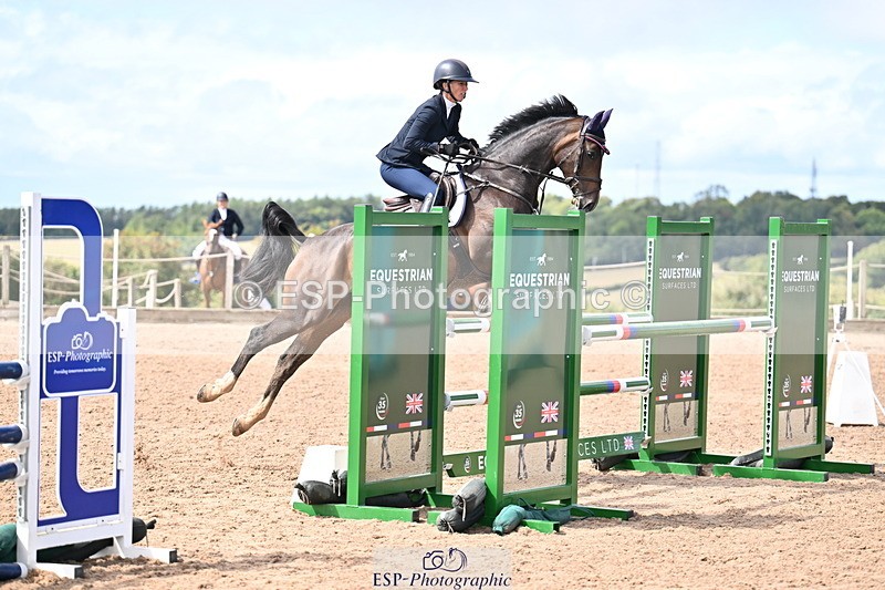 250827B-130457-00475 - Cls 4 Snr Newcomers 1.10m