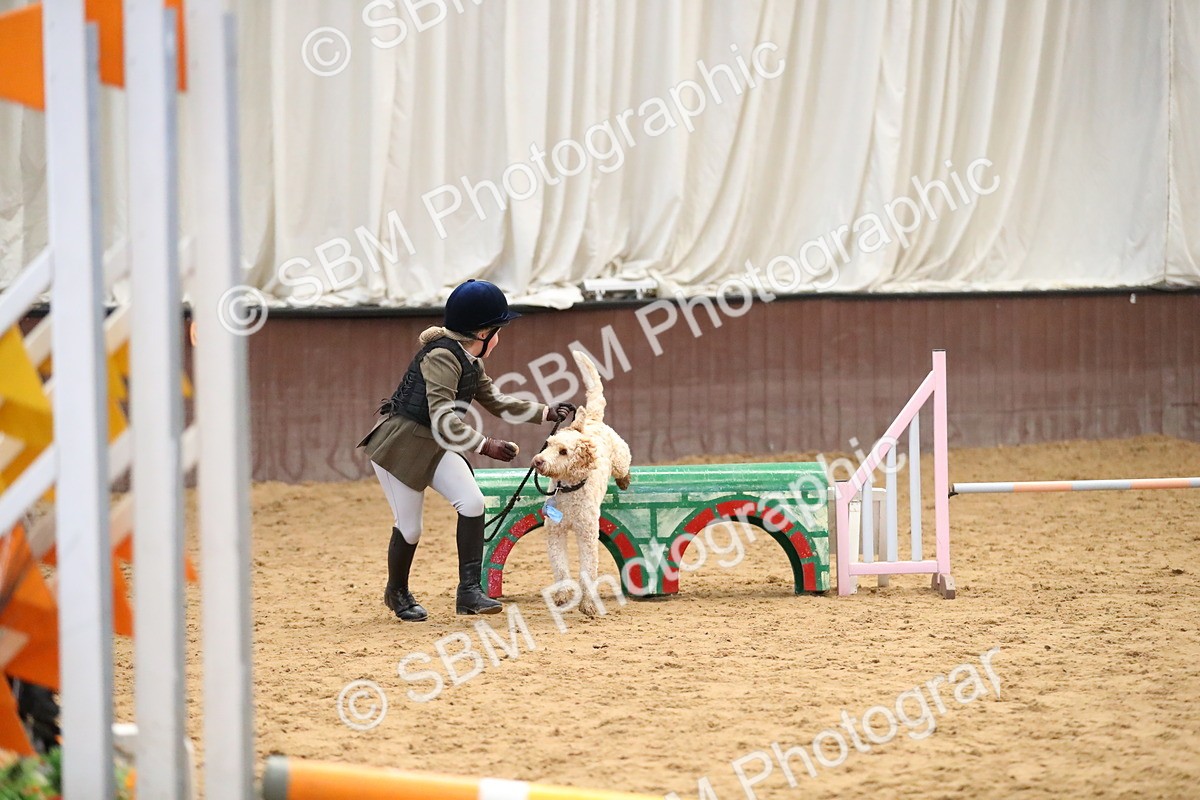 SBM_001107 - Class 3 - Horse & Hound