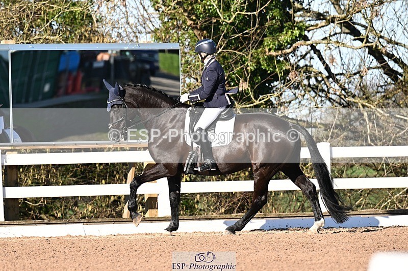 260214-103554-03432 - 115-Louise.Hutchinson