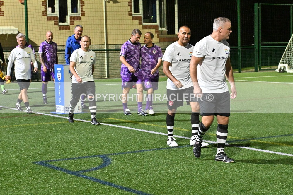 AM3_2160 - England v Devon veterans