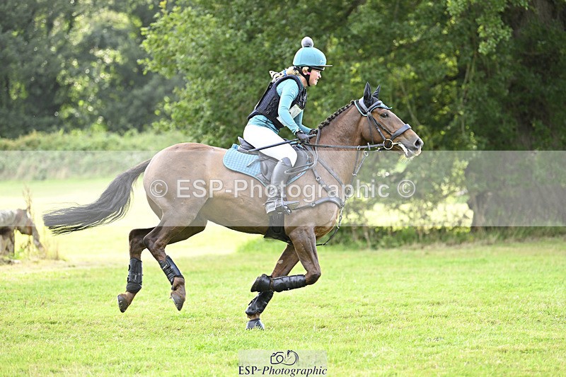 240825X-171218-37687 - 80cm XC 16.30 to 17.30