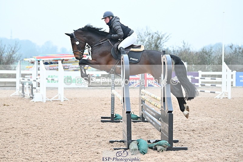 240113A-100715-01624 - Cls 9 British Novice and 90cm Open