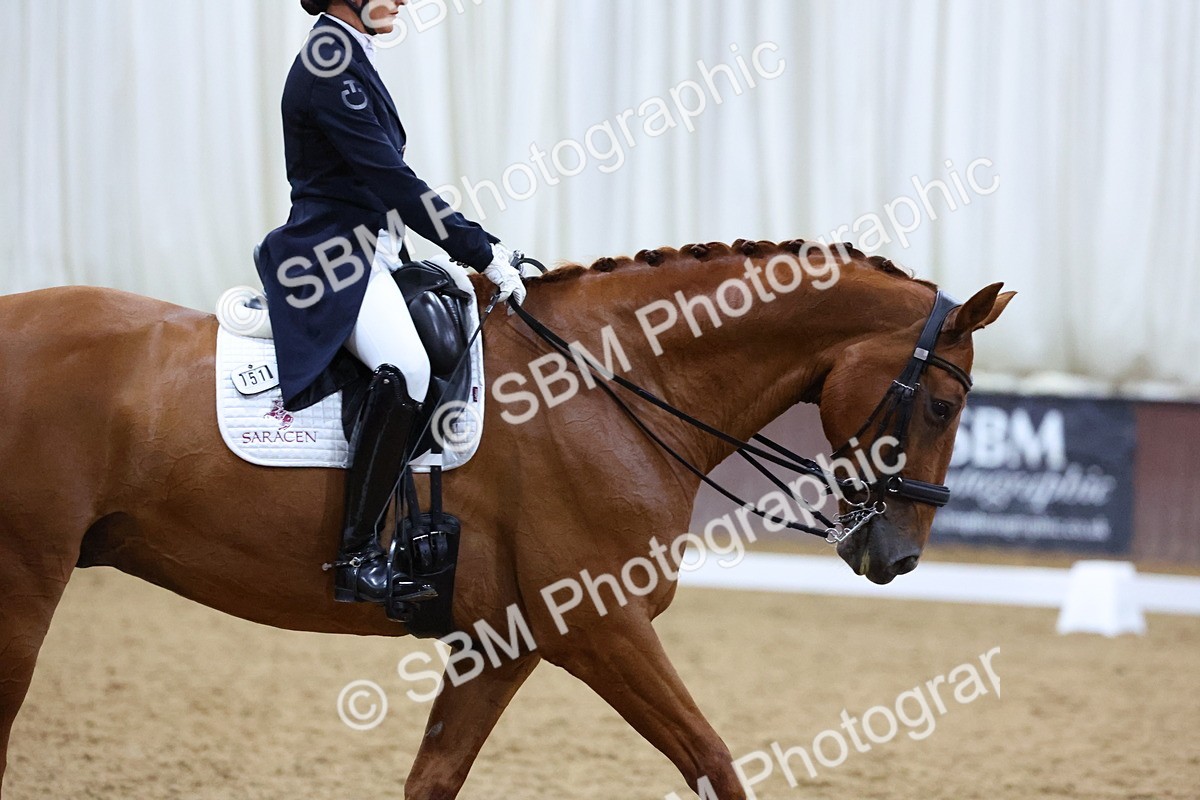 SBM_009814 - Class 14 - FEI Grand Prix - 19.27-20.27