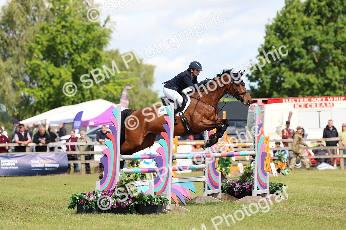 SBM_13572 - Class 206 - Senior Newcomers - 1.10m Open