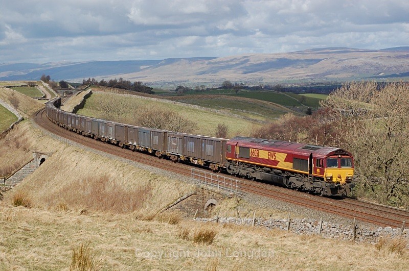 25.3.09 66051 6E13 Kirkby Thore - Drax, Birkett Common - Birkett Common (southbound)