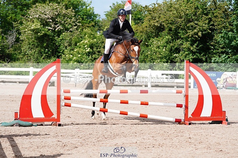 250525-102246-09100 - Cls 32 A&B Snr Brit Nov & 90cm Open