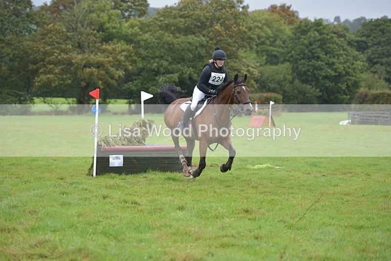 RAY_9582 - Class 2: 70cm: Corner