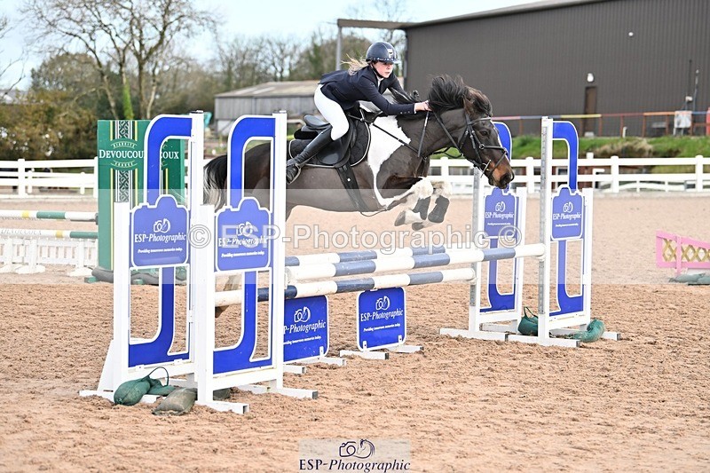241117X-092828-03260 - Cls 05s A&B Pony Brit Nov & 80 Open