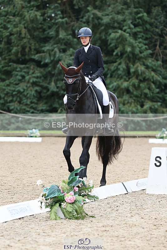 241024-153701-04869 - 234-Elizabeth.Barratt-FERNHILL.KANKAN