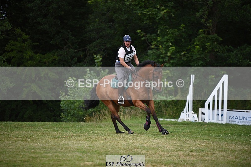 240630-144036-02271 - 704-Juliette_Huckstep-Olly_Murs