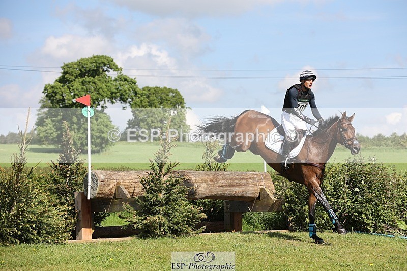 240525-093356-11862 - 301-CAMOUFLAGE-Alexander_Bragg