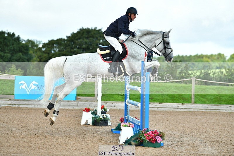 230723A-094808-10656 - Cls 4, 2 Star Small 1.30m